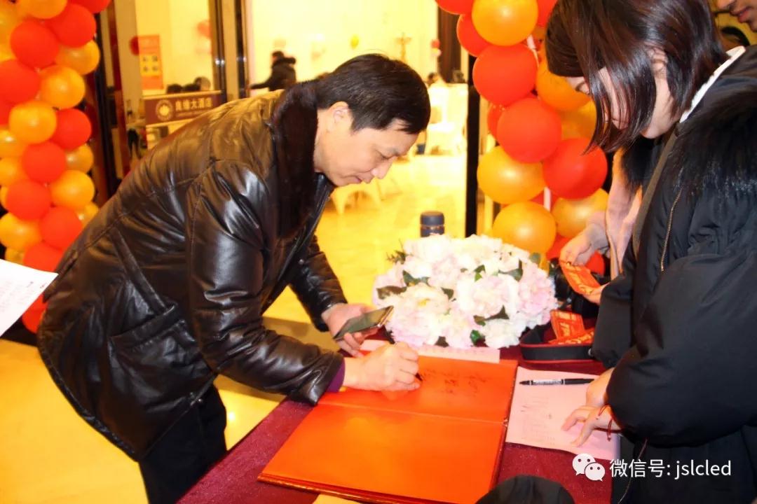 BBt贝博·艾弗森官网