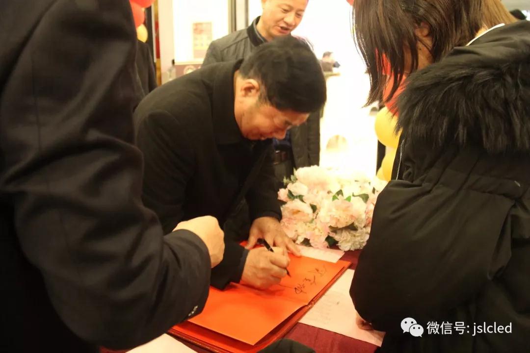 BBt贝博·艾弗森官网